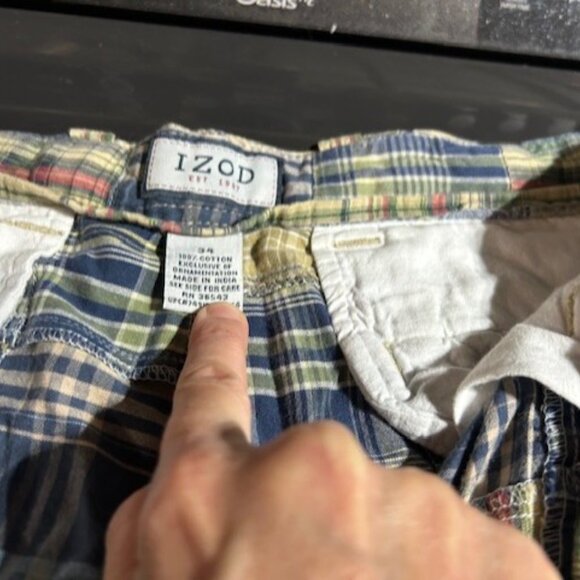 2 gently used men's Izod shorts; one cargo; size 34 - Picture 4 of 7